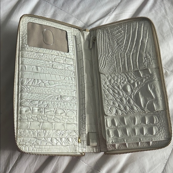 Brahmín Elegant Cream and Multicolor Women's Tote and Wallet Set - Picture 10 of 13